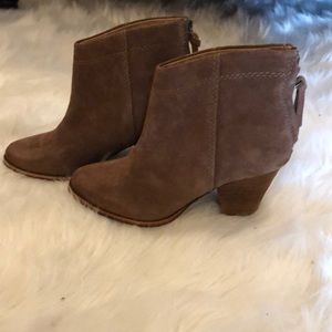 Splendid Brand Ryebrook Suede Block Heel Bootie.